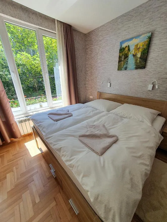Roza Home Sofie Apartmán