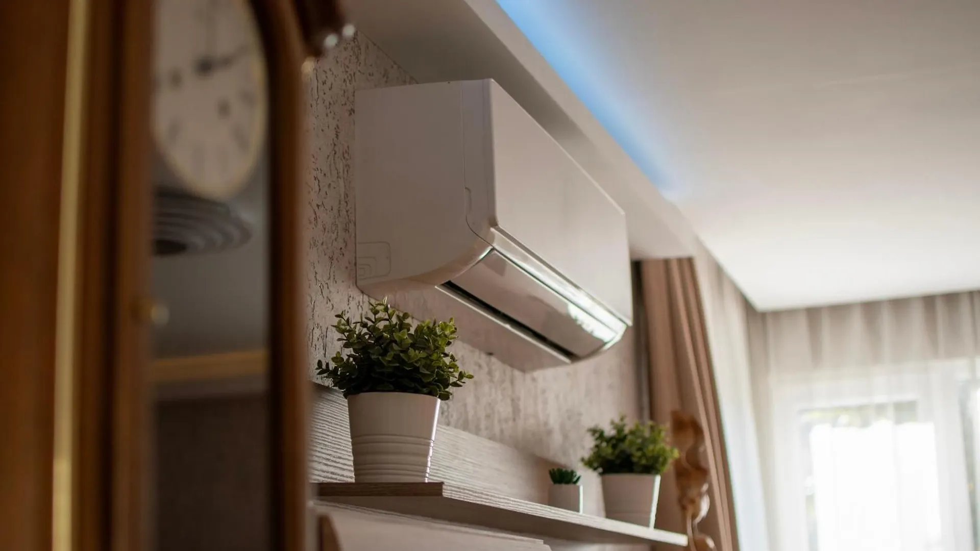 Roza Home Sofie